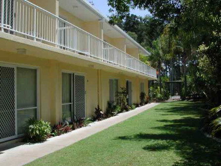 Bayshores Holiday Apartments - Sydneys Hotel 2