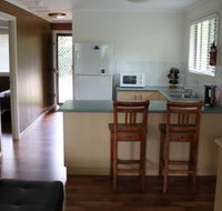 Sanctuary Lakes Fauna Retreat - Sydneys Hotel