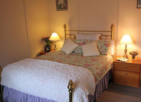 Applegrove Farm - Sydneys Hotel 6