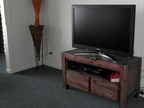 AMELIA STREET GLADSTONE 5 BEDROOMS - Sydneys Hotel 4