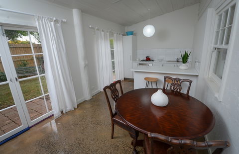 Surfers Palace Torquay - Sydneys Hotel 2