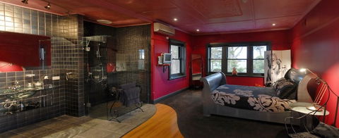 Oakdene Vineyards Guesthouse - Sydneys Hotel 0