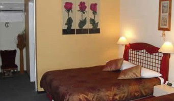 Raceways Motel - Sydneys Hotel 3