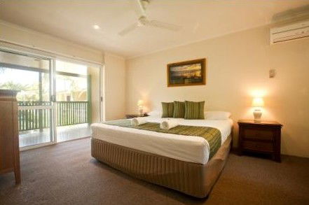A Tropical Nite - Sydneys Hotel 3