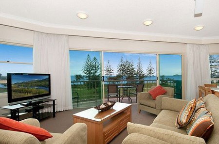 Alex Seaside Resort - Sydneys Hotel 4