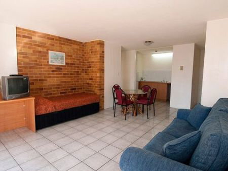 Islander Resort Hotel - Sydneys Hotel 1