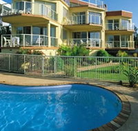 A Baywatch Apartments