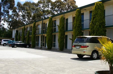 Mulgrave Court Motor Inn - Sydneys Hotel 0