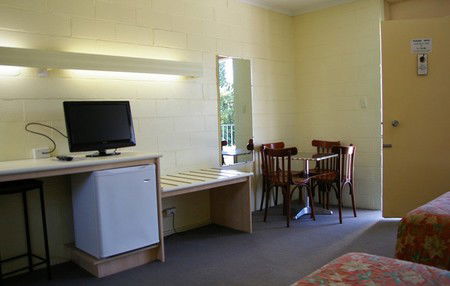 Mulgrave Court Motor Inn - Sydneys Hotel 2