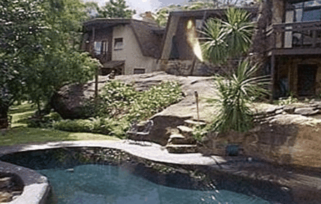 Studio Cottages Romantic Hideaway - Sydneys Hotel 1