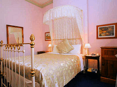 The Lodge on Elizabeth - Sydneys Hotel