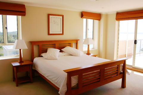 Ramada Resort Shoal Bay - Sydneys Hotel 2