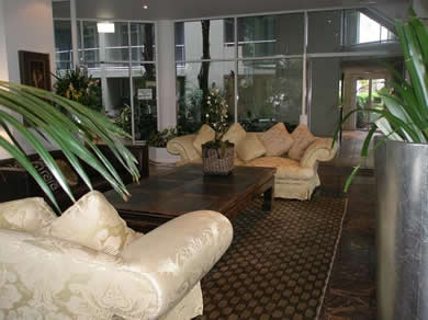 Atrium Resort - Sydneys Hotel 8