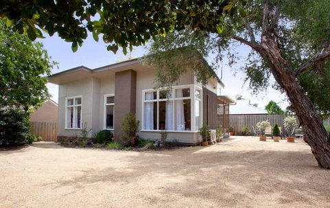 Driftwood Beach Cottage - Sydneys Hotel 0