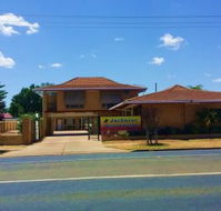 Jackaroo Apartments - Sydneys Hotel
