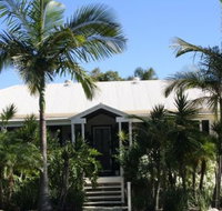 Rainbow Beach Accommodation - Sydneys Hotel