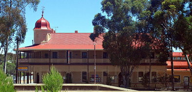Book Peterborough Accommodation Vacations Sydneys Hotel Sydneys Hotel
