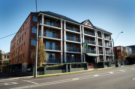 Ashwood VIC Sydneys Hotel