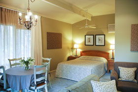 Treetops Bed And Breakfast - Sydneys Hotel 1