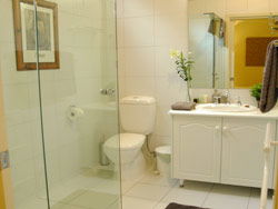 Treetops Bed And Breakfast - Sydneys Hotel 2