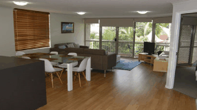 Sanctuary Beach Resort - Sydneys Hotel
