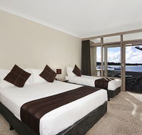 Waters Edge Country Comfort