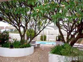 Inland Oasis Motel - Sydneys Hotel 0