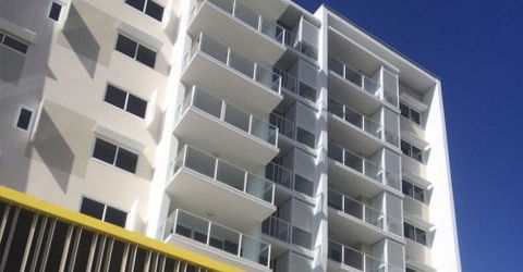 Riviera Mackay - Sydneys Hotel 0