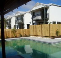 Seashells On Urangan - Sydneys Hotel