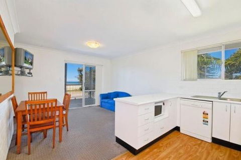 Seascape Apartments - Sydneys Hotel 2