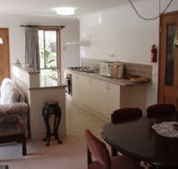 Adrienne's Place On Hill - Sydneys Hotel