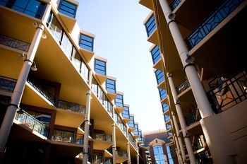 Amora Riverwalk Melbourne - Sydneys Hotel 10