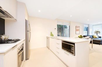 Best Western Plus The Tudor-Box Hill - Sydneys Hotel 2