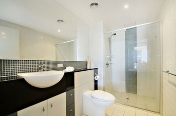 Pumicestone Blue - Sydneys Hotel 10