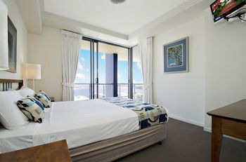 Pumicestone Blue - Sydneys Hotel 15