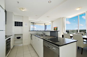 Pumicestone Blue - Sydneys Hotel 31