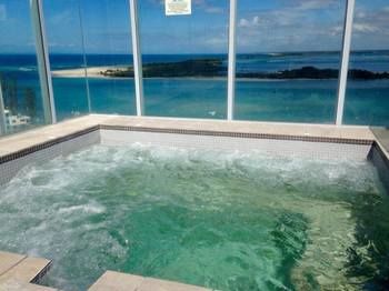 Pumicestone Blue - Sydneys Hotel 52
