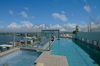 Pumicestone Blue - Sydneys Hotel 55