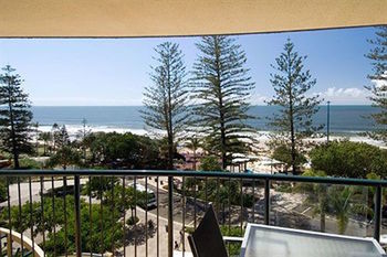 Peninsular Beachfront Resort - Sydneys Hotel 5