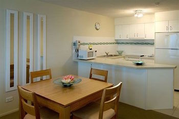 Peninsular Beachfront Resort - Sydneys Hotel 66