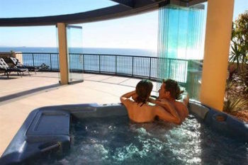Peninsular Beachfront Resort - Sydneys Hotel 76