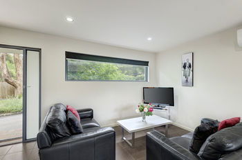Bungunyah Apartments - Sydneys Hotel 12