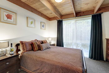 Bungunyah Apartments - Sydneys Hotel 24
