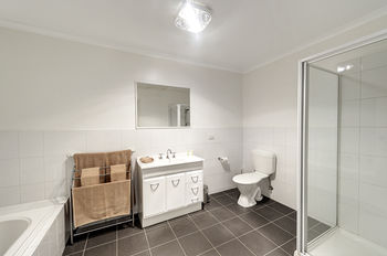 Bungunyah Apartments - Sydneys Hotel 43