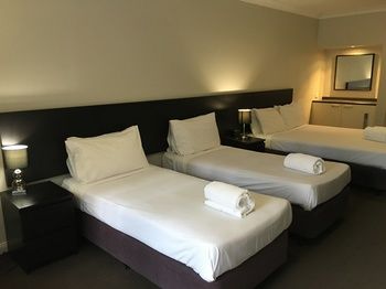 Checkers Resort & Conference Centre - Sydneys Hotel 25