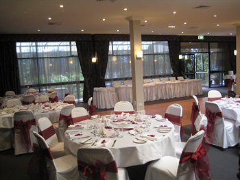 Checkers Resort & Conference Centre - Sydneys Hotel 1