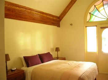 A Camelot Tower & Penthouse - Sydneys Hotel 7
