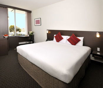 Ashwood VIC Sydneys Hotel