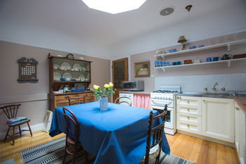 Adeline Bed And Breakfast - Sydneys Hotel 15