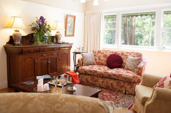 Adeline Bed And Breakfast - Sydneys Hotel 35